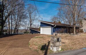 Stylish Lakeside Haven Near Nashville - Old Hickory, Tennessee