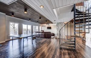 Stylish Lakeside Haven Near Nashville - Old Hickory, Tennessee