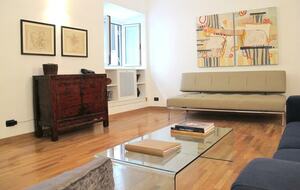 The Spanish Steps Apartment on Via della Mercede - Rome, Italy