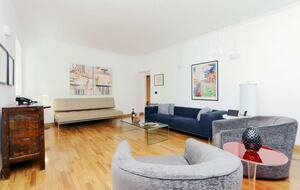 The Spanish Steps Apartment on Via della Mercede - Rome, Italy