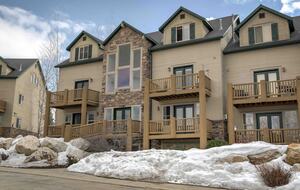 Cozy Mountain Escape 10 minutes from Powder Mountain Ski Resort! - Eden, Utah