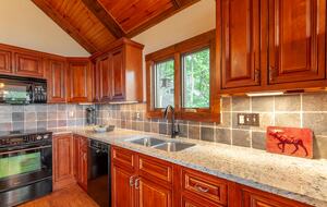 Three Ridges View Cabin - Wintergreen Resort, Virginia