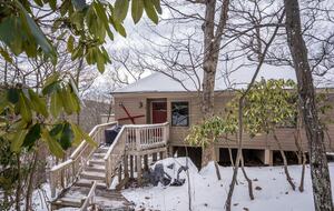 Three Ridges View Cabin - Wintergreen Resort, Virginia