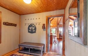 Three Ridges View Cabin - Wintergreen Resort, Virginia