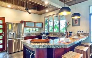Jungle Elegance with Sweeping Ocean Views - Lagunas, Costa Rica