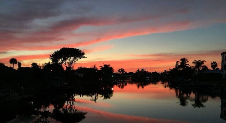 Riverfront Serenity Across from Cocoa Beach - Cocoa Beach, Florida