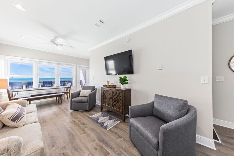 Gulf-Front Serenity with Private Plunge Pool - Gulf Shores, Alabama