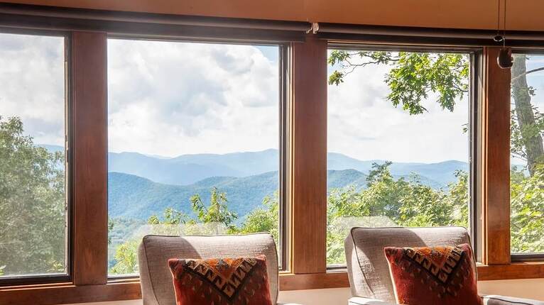 Three Ridges View Cabin - Luxury Home Exchange in Wintergreen Resort ...