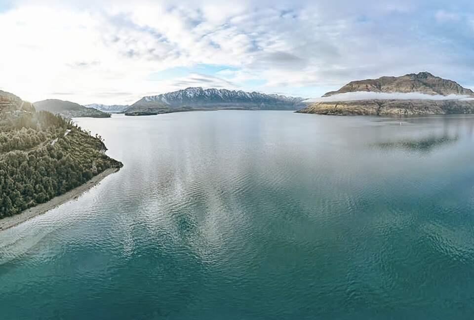 Alpine Harmony | A Tranquil Queenstown Retreat - Queenstown, New Zealand