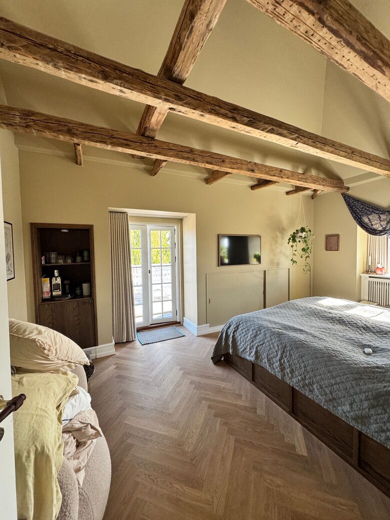 Elegant Three-Story Townhome Near Copenhagen’s Best Attractions - Copenhagen, Denmark