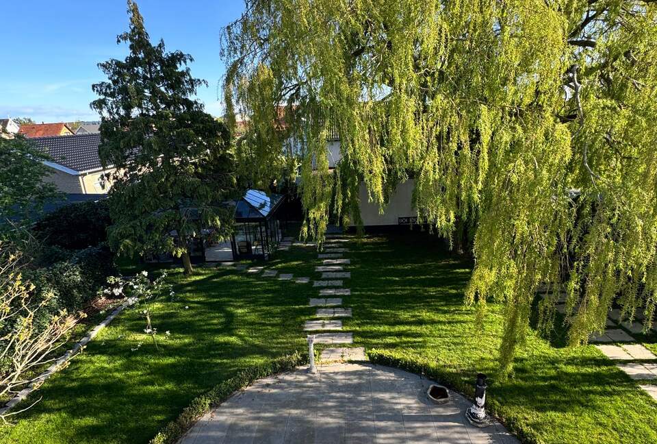 Elegant Three-Story Townhome Near Copenhagen’s Best Attractions - Copenhagen, Denmark