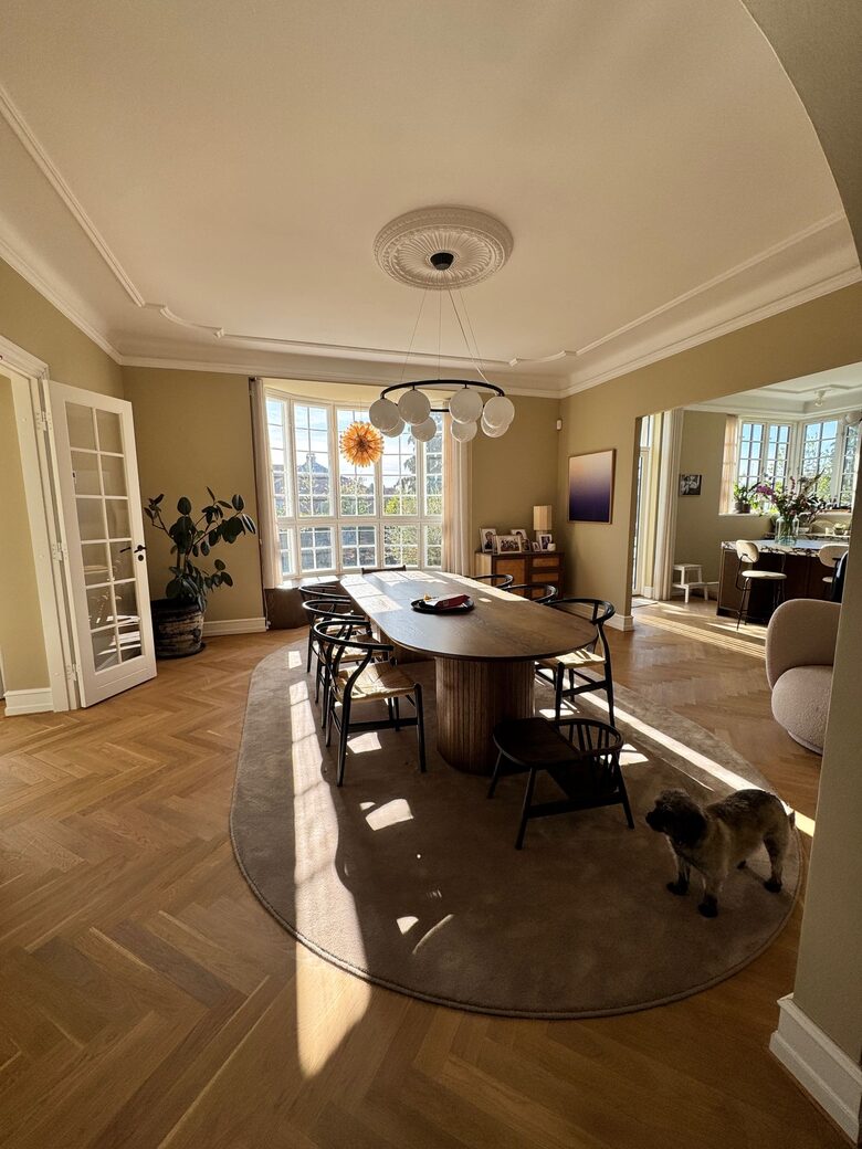 Elegant Three-Story Townhome Near Copenhagen’s Best Attractions - Copenhagen, Denmark