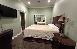 Queen Bedroom w Private Ensuite Full Bath and Work Station