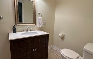 Queen Bedroom's Bath