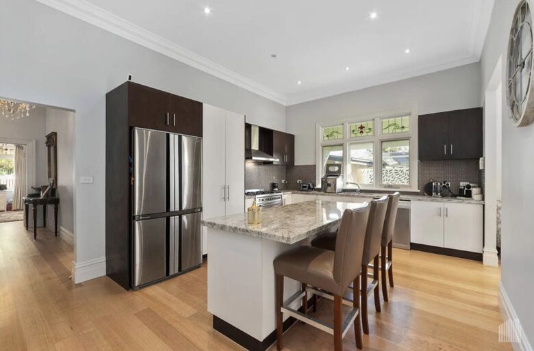 Light-Filled Living in a Serene Peninsula Setting - Rye, Australia