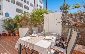 Driftwood Escape - Puerto de la Duquesa - Manilva, Spain