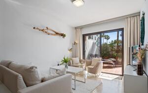 Driftwood Escape - Puerto de la Duquesa - Manilva, Spain