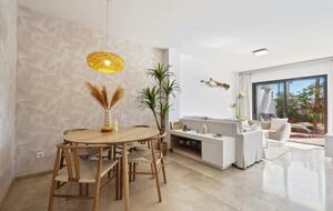 Driftwood Escape - Puerto de la Duquesa - Manilva, Spain