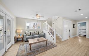 Discovery Bayhouse - Galveston, Texas