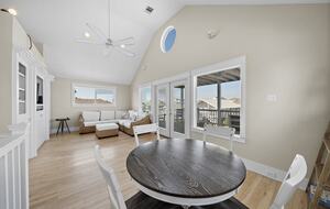 Discovery Bayhouse - Galveston, Texas