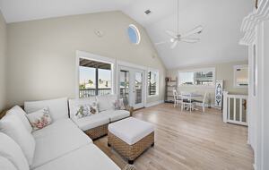 Discovery Bayhouse - Galveston, Texas