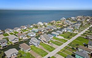 Discovery Bayhouse - Galveston, Texas