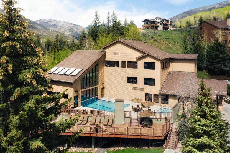 Birch at Streamside | Warm 1BR Retreat Steps from Adventure - Vail, Colorado