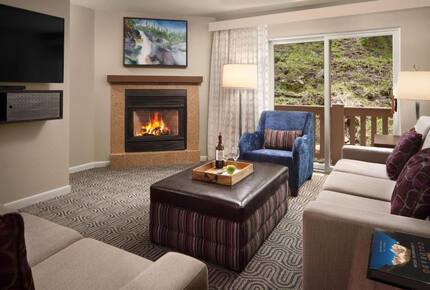 Birch at Streamside | Warm 1BR Retreat Steps from Adventure - Vail, Colorado