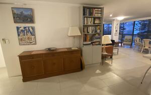 Entry to the dining room and kitchen that look over the ocean