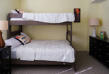 South End Beach Retreat | 1st floor duplex w/incredible views, short walk to beach - Ocean City, New Jersey