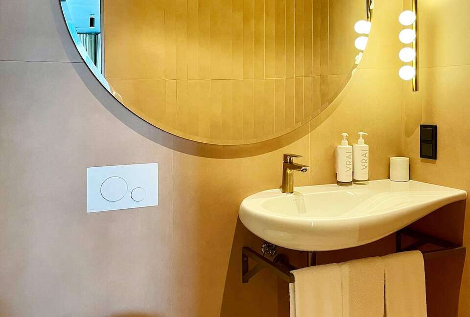 Èze Beach Residence - 2 Bedroom Apartment - Èze, France