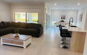 Relaxed Hunter Valley Retreat with Modern Comforts - North Rothbury, Australia