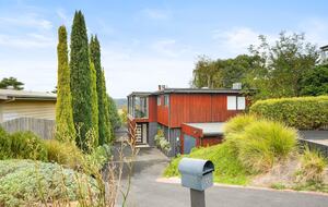 Nature-Surrounded Peninsula Escape - Dromana, Australia