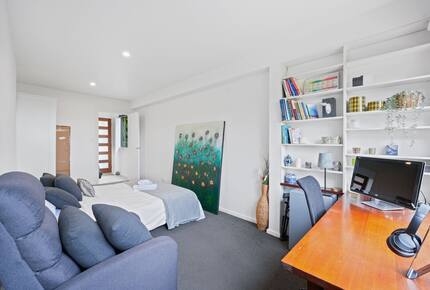 Nature-Surrounded Peninsula Escape - Dromana, Australia