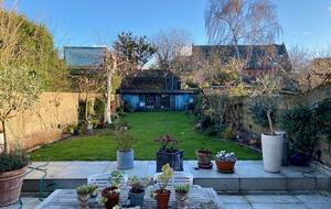 Elegant Victorian Retreat with South-Facing Garden - London, United Kingdom