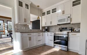 Contemporary Woodland Retreat Near Jim Thorpe - Jim Thorpe, Pennsylvania