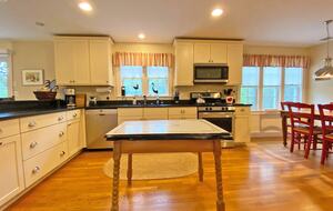 Graceful Getaway in Edgartown - Edgartown, Massachusetts