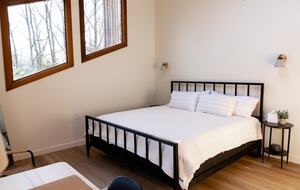 Contemporary Woodland Retreat Near Jim Thorpe - Jim Thorpe, Pennsylvania