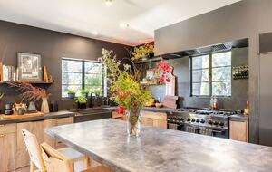 Elevated Living Amidst Nature’s Calm - Topanga, California