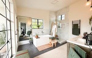 Elevated Living Amidst Nature’s Calm - Topanga, California