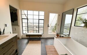 Elevated Living Amidst Nature’s Calm - Topanga, California