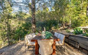 Elevated Living Amidst Nature’s Calm - Topanga, California