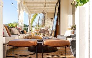 Elevated Living Amidst Nature’s Calm - Topanga, California