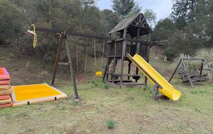 Elevated Living Amidst Nature’s Calm - Topanga, California