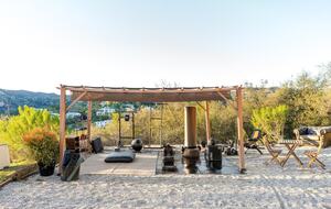 Elevated Living Amidst Nature’s Calm - Topanga, California