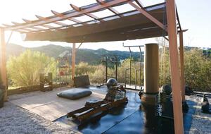 Elevated Living Amidst Nature’s Calm - Topanga, California