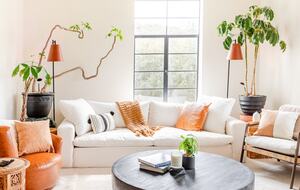 Elevated Living Amidst Nature’s Calm - Topanga, California