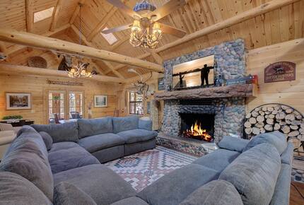 Elegant Payson Cabin on 4 Acres with Tonto Creek Access - Payson, Arizona