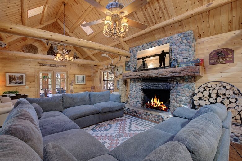 Elegant Payson Cabin on 4 Acres with Tonto Creek Access - Payson, Arizona