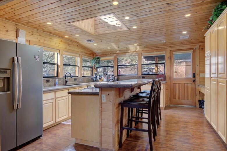 Elegant Payson Cabin on 4 Acres with Tonto Creek Access - Payson, Arizona